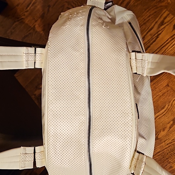 Lululemon bag - Picture 5 of 10